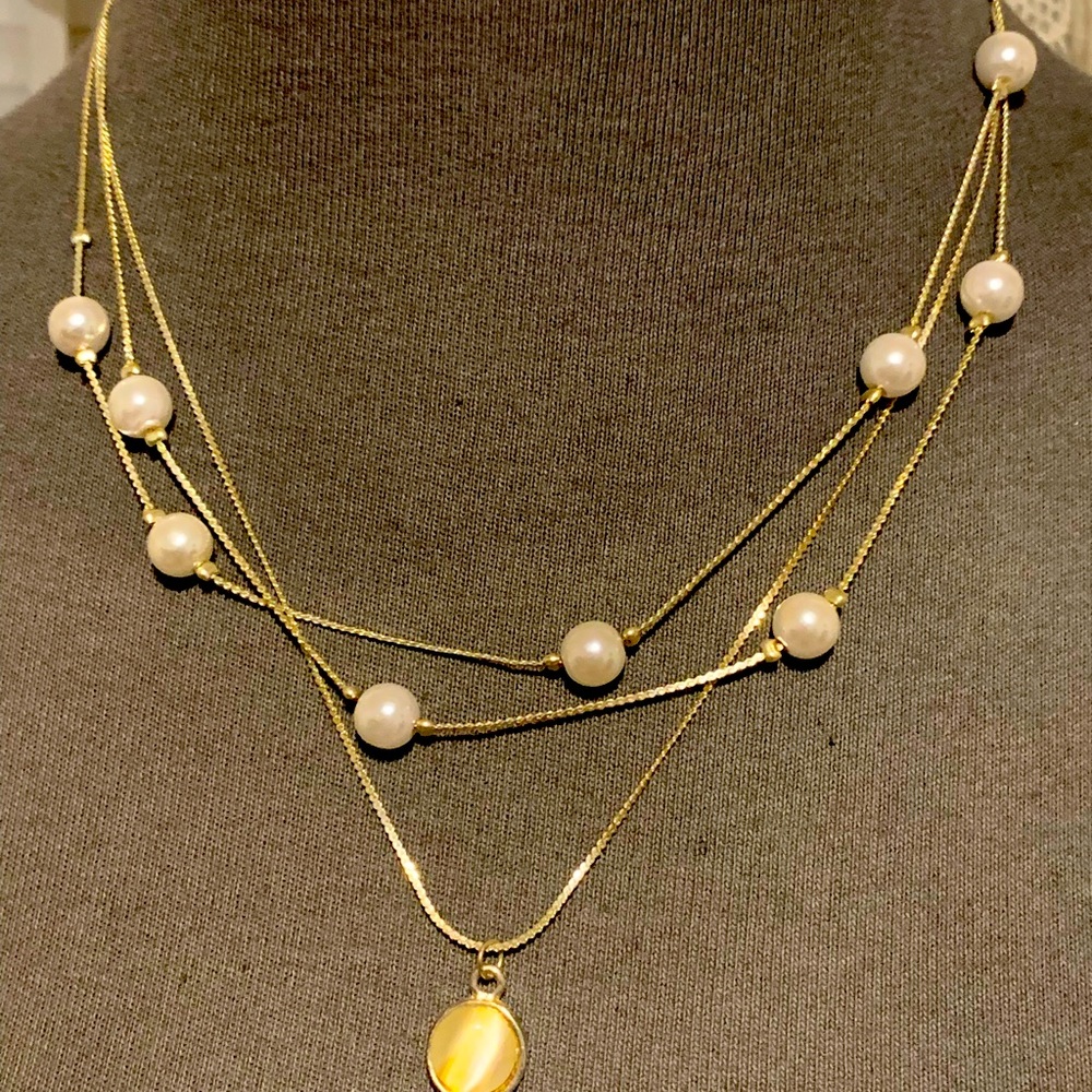 Simulated pearl necklace